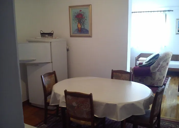 Apartament Nada *